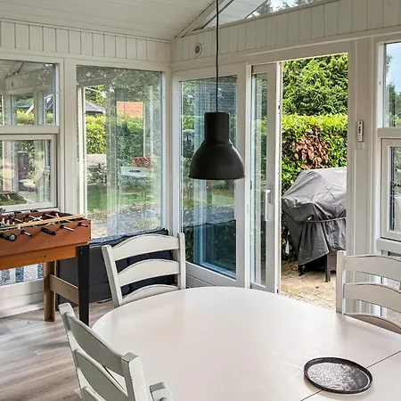 4 Bedroom Awesome In Vaeggerlose * Bøtø By